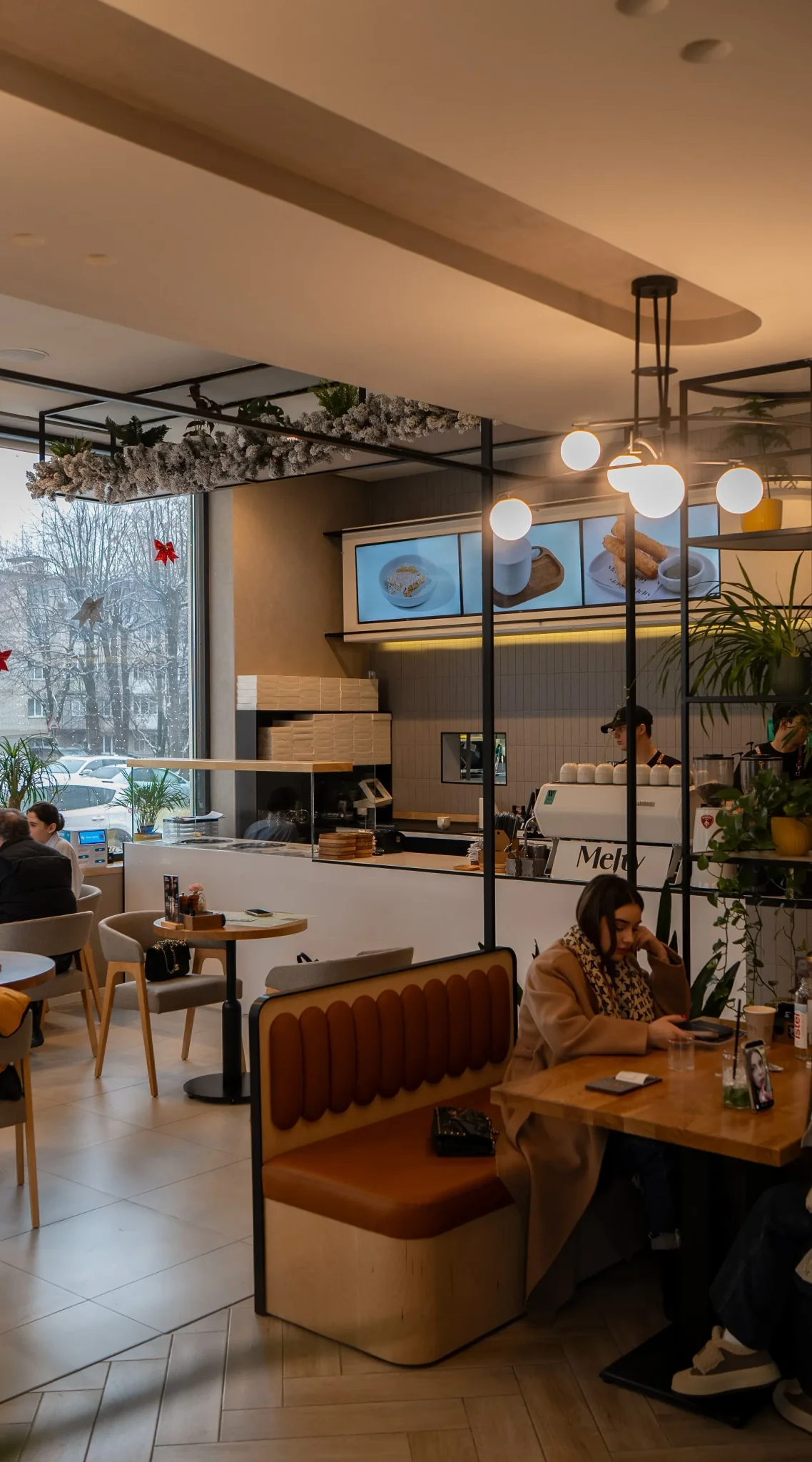 Атмосфера кафе